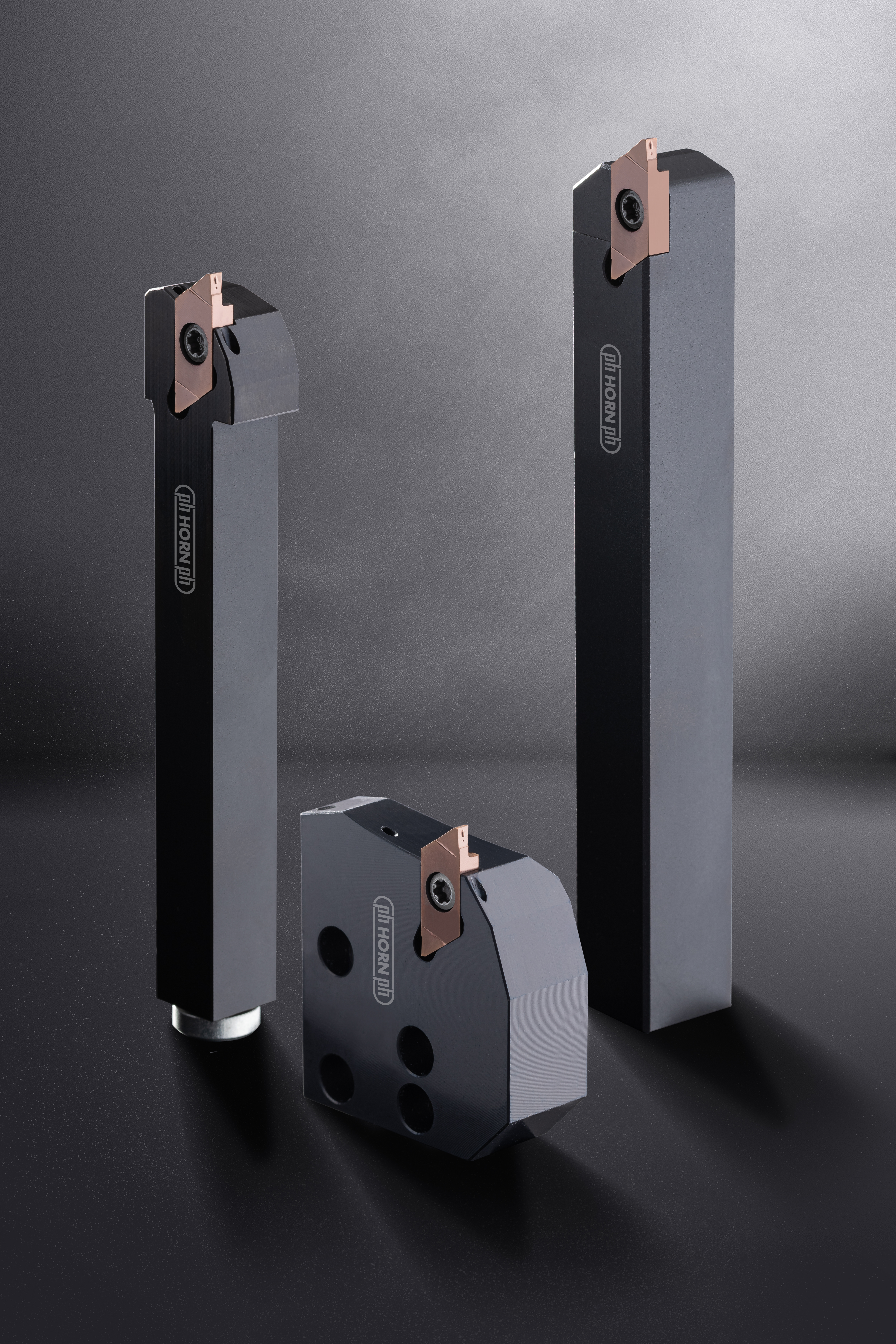 Gestione del truciolo ai massimi livelli: la nuova geometria 1A Horn per  gole e troncatura | Febametal S.p.a., image size:4667x7000